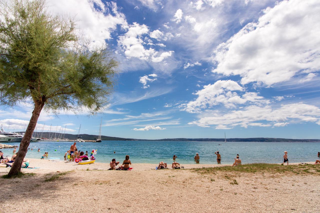 Apartment Villa Rina- Heated Salt Water Pool Kaštela Zewnętrze zdjęcie